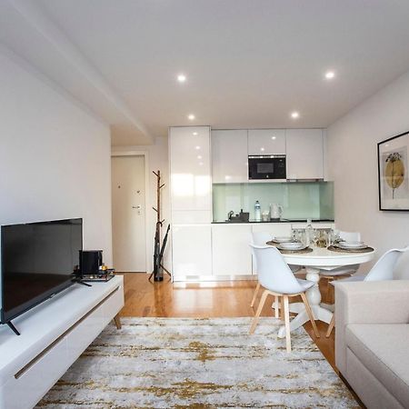 City Center 2Br Flat W/ Ac By Lovelystay Porto Kültér fotó