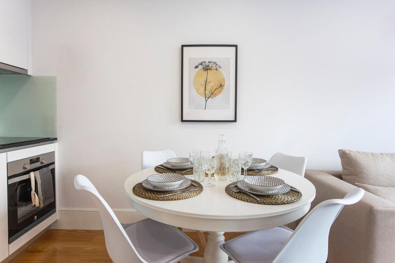 City Center 2Br Flat W/ Ac By Lovelystay Porto Kültér fotó