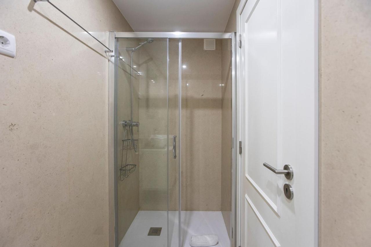 City Center 2Br Flat W/ Ac By Lovelystay Porto Kültér fotó