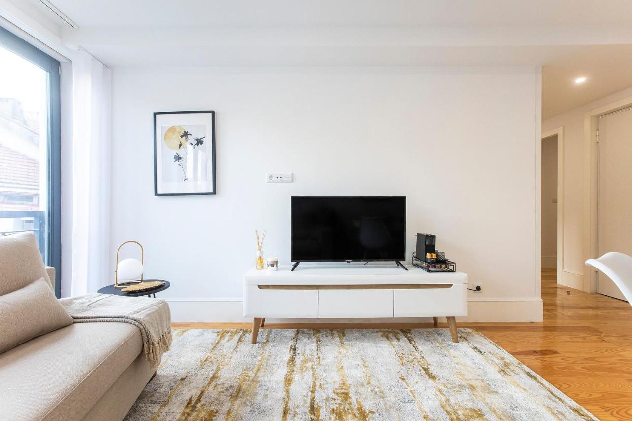 City Center 2Br Flat W/ Ac By Lovelystay Porto Kültér fotó